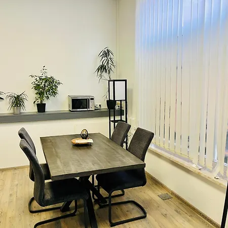 Apartment Ladenlokal - Gemütlichkeit Einkaufen *