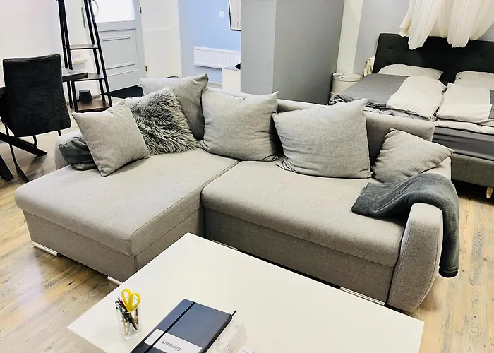 Appartement Ladenlokal - Gemuetlichkeit Einkaufen *